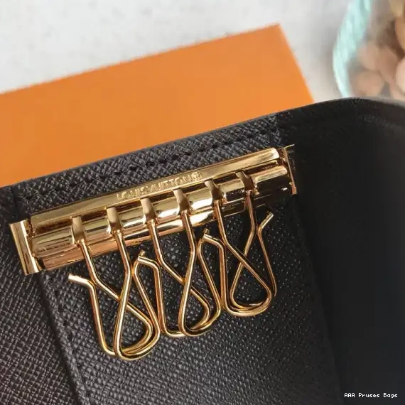 AAA Replica Ru LOUIS VUITTON 6 HOLDER KEY 0519